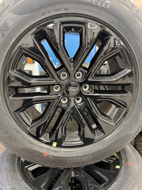 OEM 2025 Ford F-150 Wheel and Tire: OEM.FORD-F150-2025-WT
