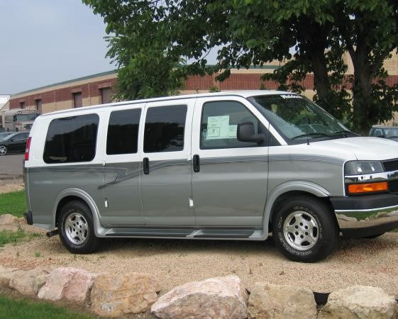 Bremen Composites Bremen Full Length Running Board For 155" GM Vans 97-02Bremen Composites Bremen Full Length Running Board For 155" GM Vans 97-02